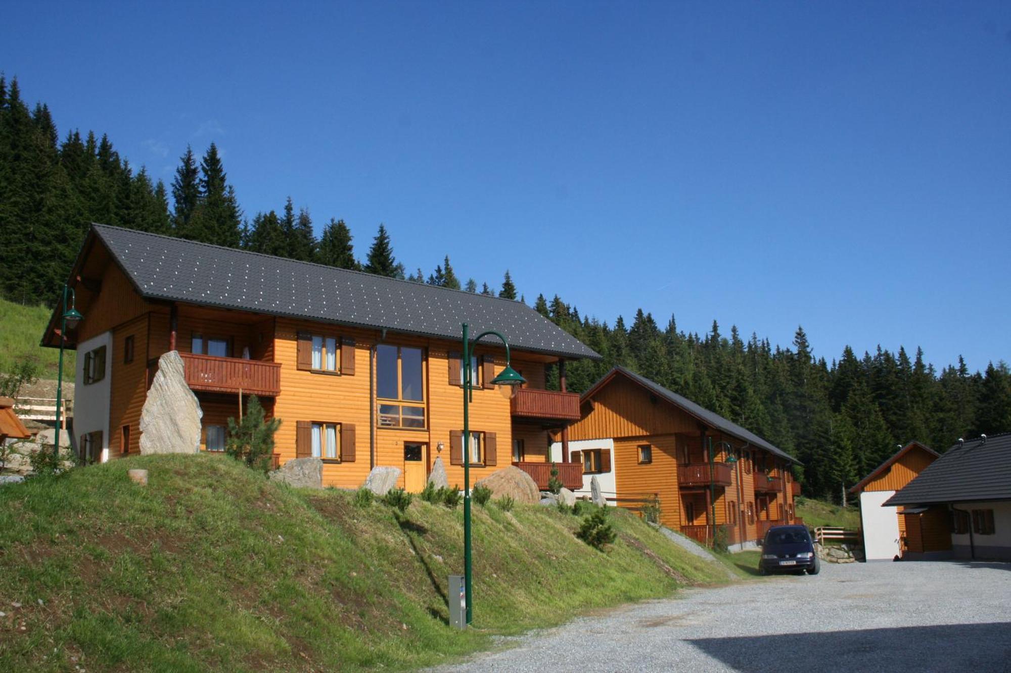 Monarchia Park Hotell Lachtal Eksteriør bilde